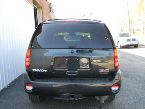 GMC Envoy 2004 photo 3