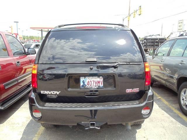 GMC Envoy 2004 photo 5