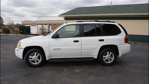 GMC Envoy 2004 photo 3