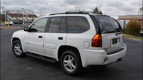 GMC Envoy 2004 photo 4