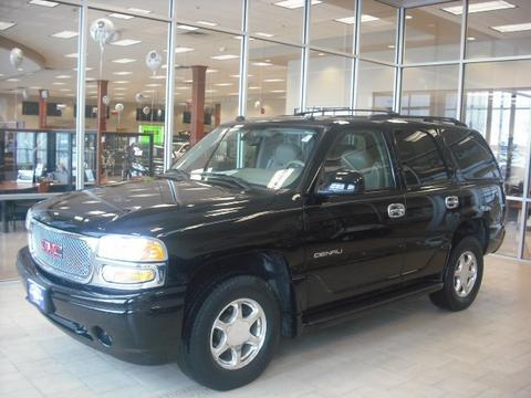 GMC Envoy 2004 photo 2