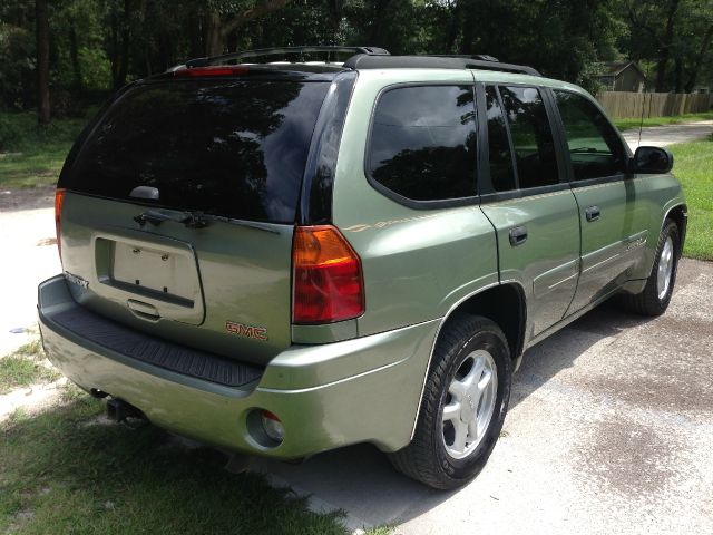 GMC Envoy 2004 photo 3