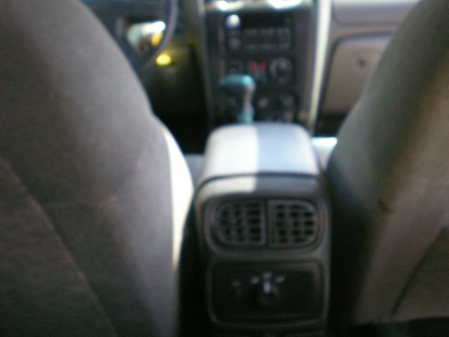 GMC Envoy 2004 photo 10