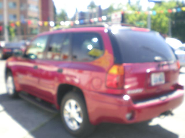 GMC Envoy 2004 photo 7