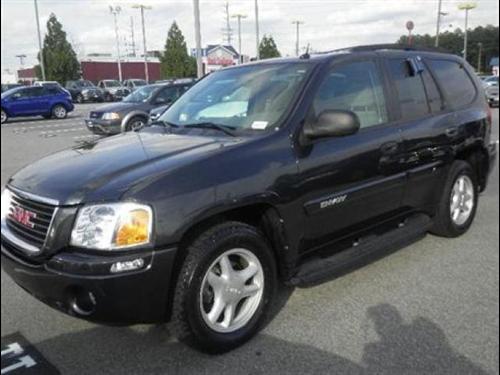 GMC Envoy 2004 photo 2