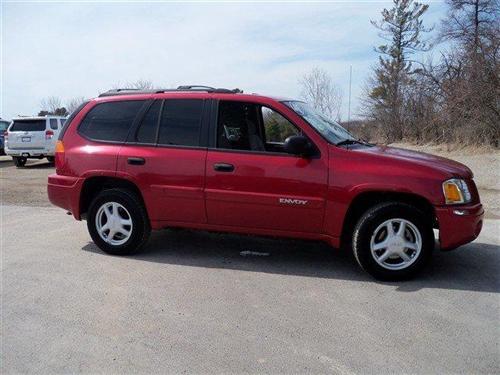 GMC Envoy 2004 photo 2