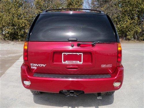 GMC Envoy 2004 photo 5