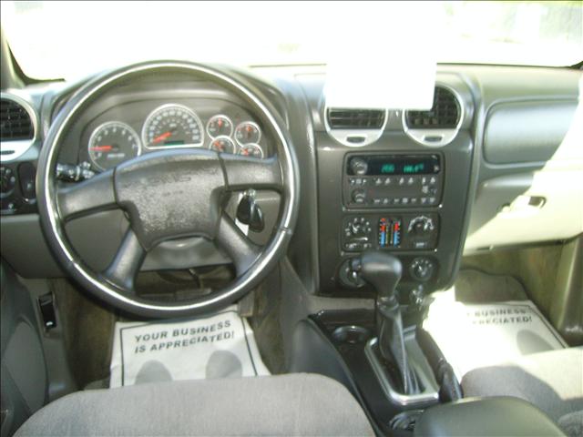 GMC Envoy 2004 photo 4
