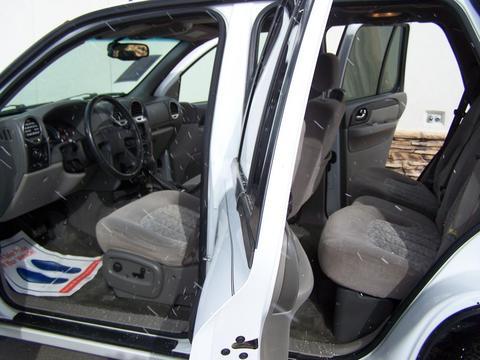 GMC Envoy 2004 photo 1