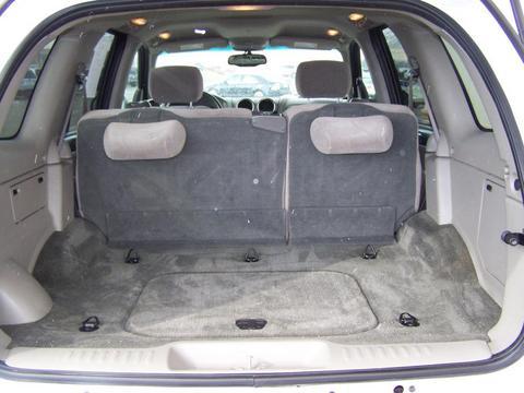 GMC Envoy 2004 photo 3