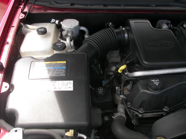 GMC Envoy 2004 photo 1