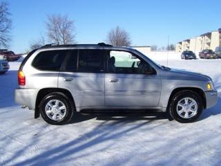 GMC Envoy 2004 photo 1