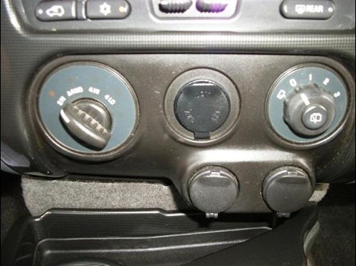 GMC Envoy 2004 photo 3