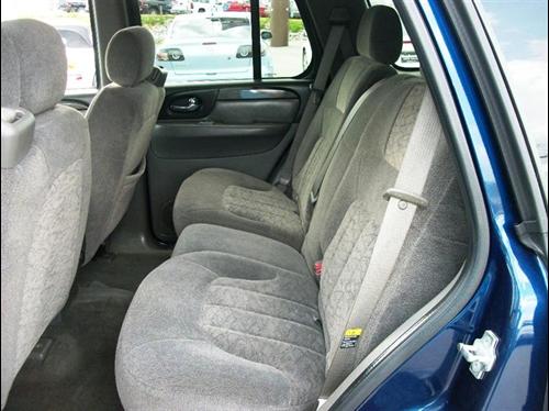 GMC Envoy 2004 photo 4