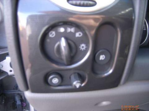 GMC Envoy 2004 photo 1