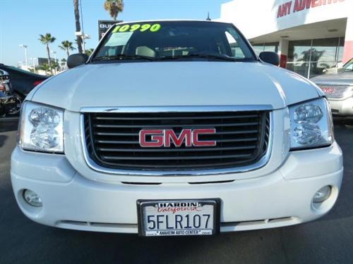 GMC Envoy 2004 photo 1