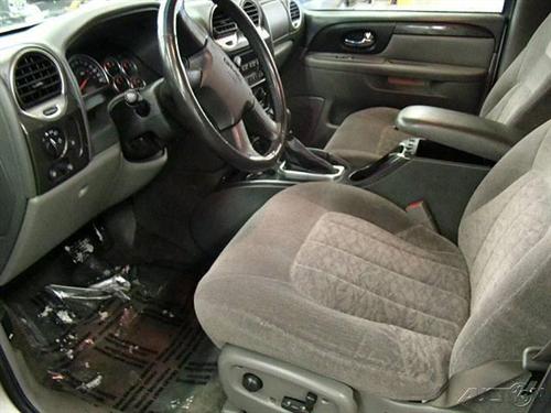 GMC Envoy 2004 photo 2