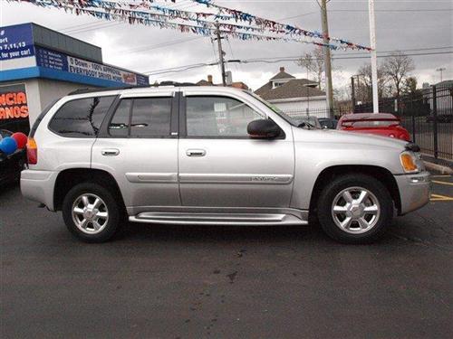 GMC Envoy 2004 photo 1