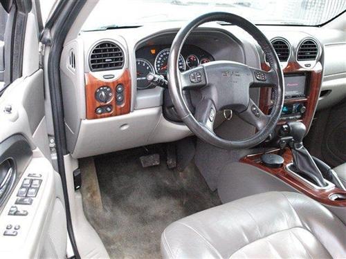 GMC Envoy 2004 photo 5
