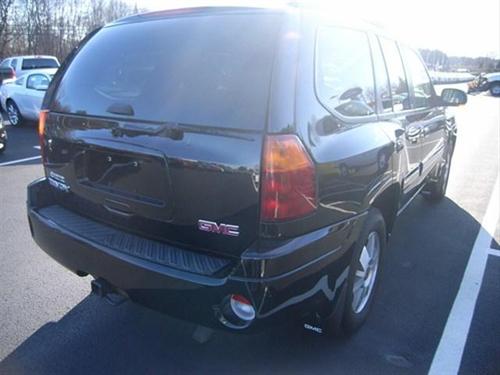 GMC Envoy 2004 photo 3
