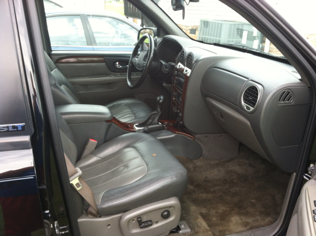 GMC Envoy 2004 photo 1