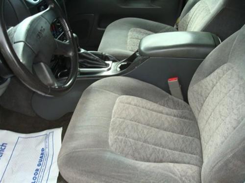 GMC Envoy 2004 photo 4