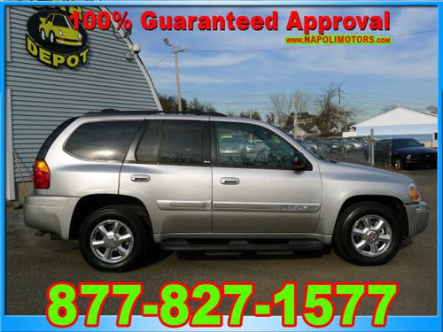 GMC Envoy 2004 photo 2