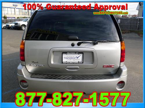 GMC Envoy 2004 photo 3