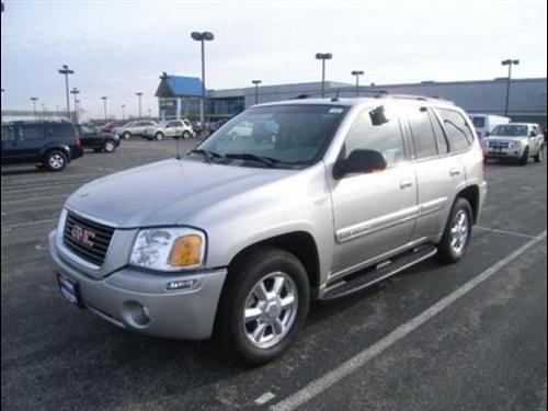 GMC Envoy 2004 photo 2