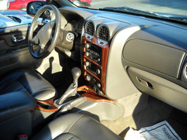 GMC Envoy 2004 photo 1