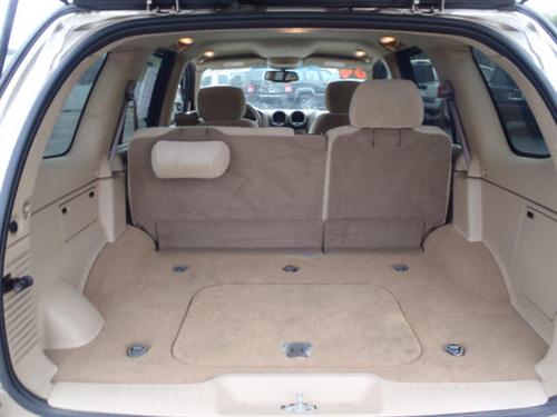 GMC Envoy 2004 photo 2