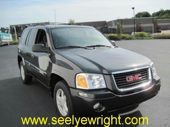 GMC Envoy 2004 photo 2