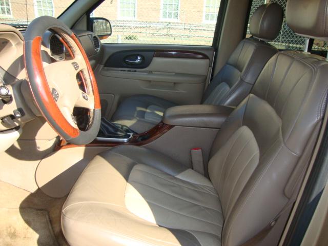 GMC Envoy 2004 photo 4