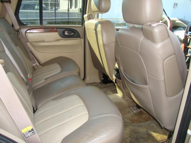 GMC Envoy 2004 photo 5