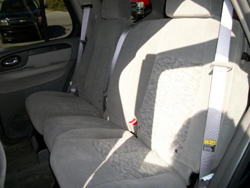 GMC Envoy 2005 photo 4