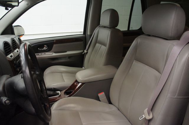 GMC Envoy 2005 photo 22