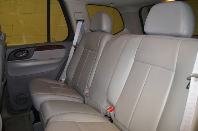 GMC Envoy 2005 photo 6