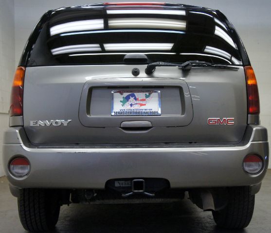 GMC Envoy 2005 photo 7
