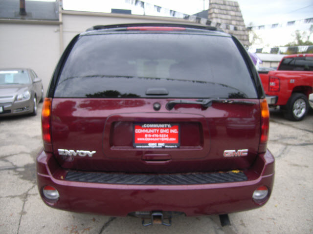 GMC Envoy 2005 photo 3
