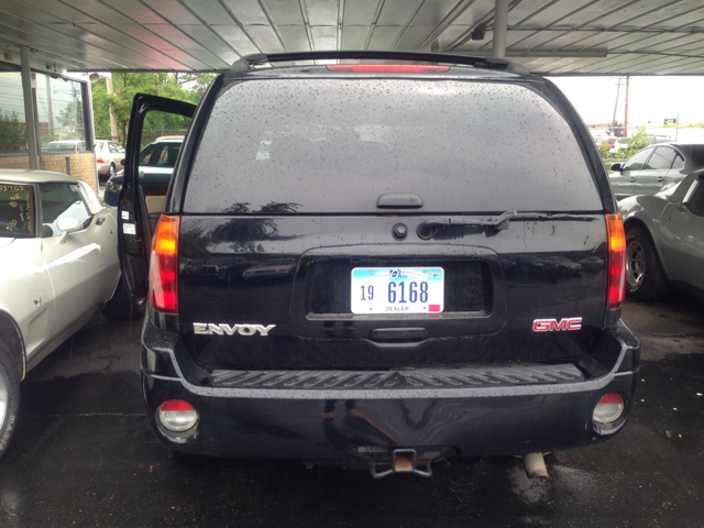 GMC Envoy 2005 photo 3