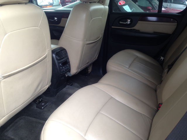 GMC Envoy 2005 photo 6