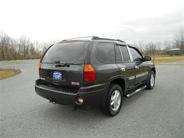 GMC Envoy 2005 photo 13