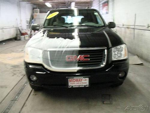 GMC Envoy 2005 photo 2
