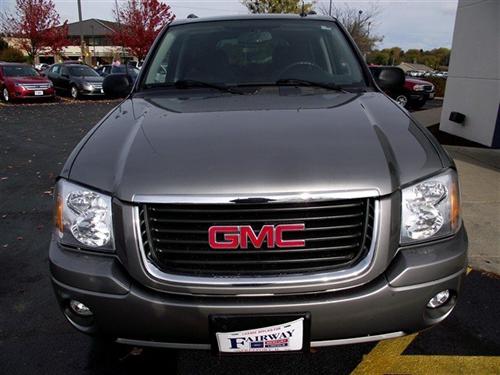 GMC Envoy 2005 photo 2