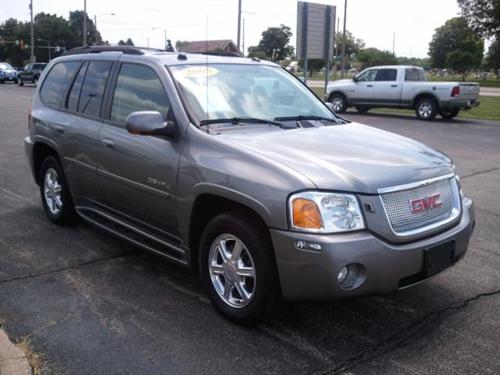 GMC Envoy 2005 photo 2