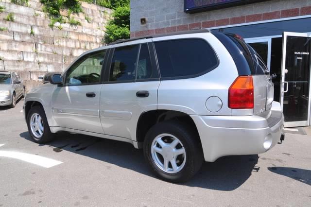 GMC Envoy 2005 photo 10
