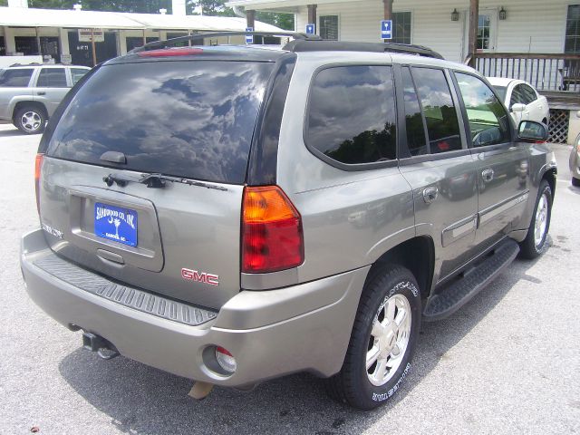 GMC Envoy Wagon SE SUV
