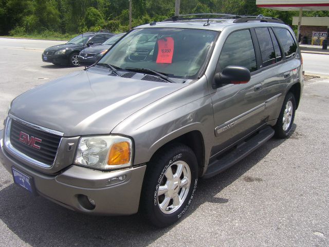 GMC Envoy 2005 photo 2