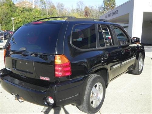 GMC Envoy 2005 photo 1
