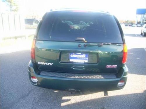 GMC Envoy 2005 photo 1